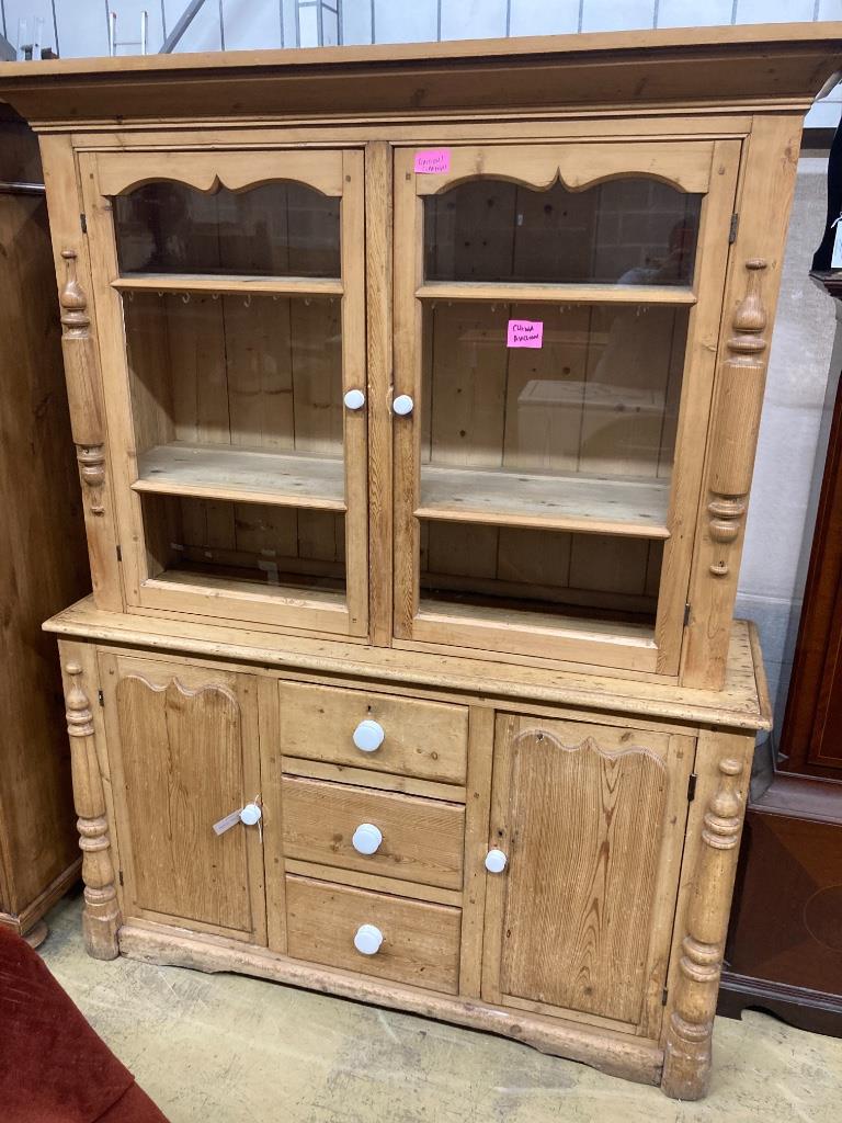 A Victorian pine dresser